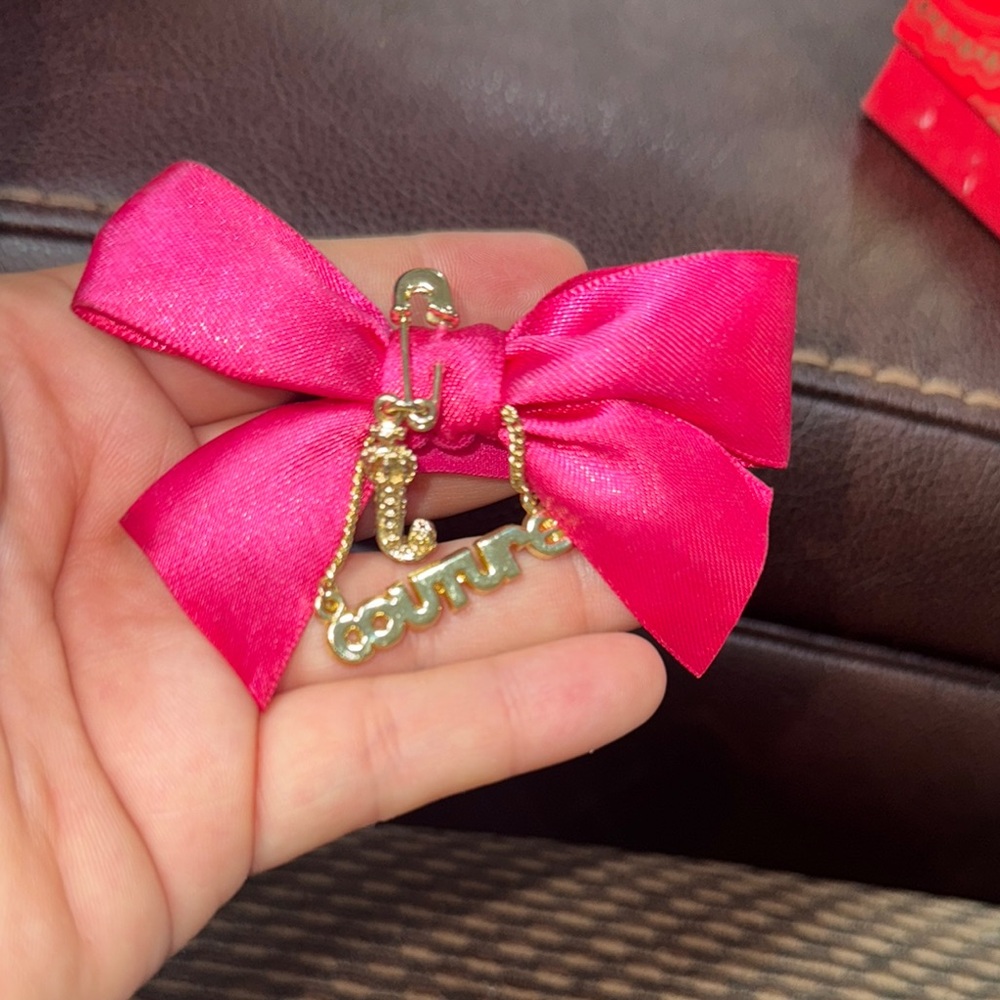 Juicy couture hair bow w charm